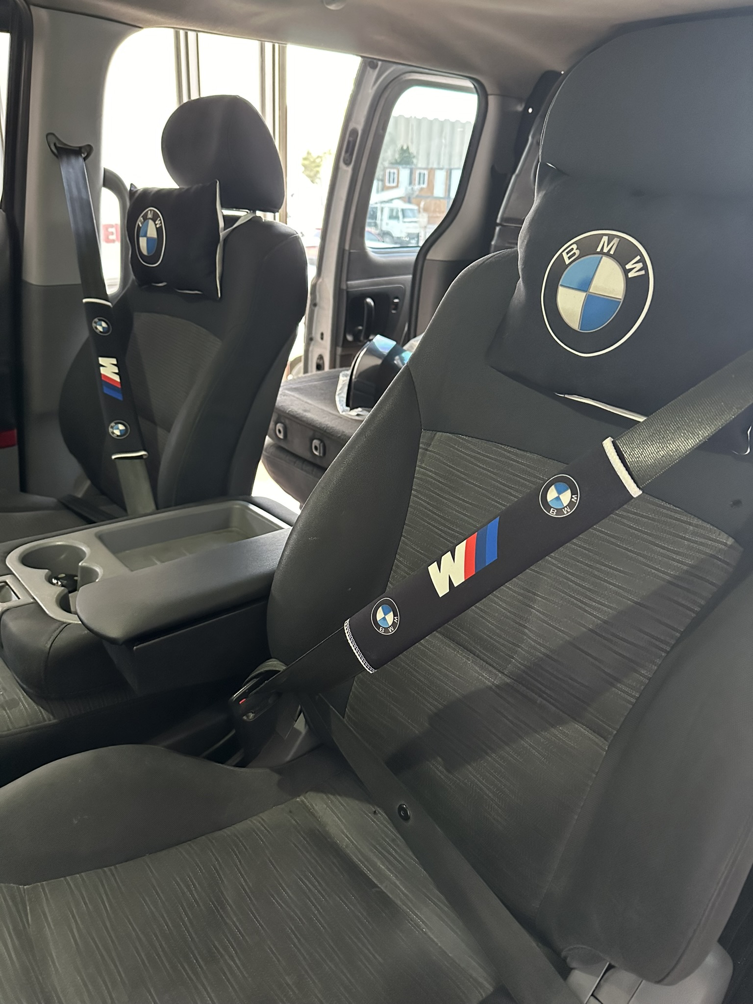 Bmw%20Boyun%20Yastığı%20Emniyet%20Kemer%20Pedi%20Siyah%20Bmw