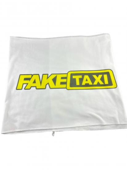 Faketaxi Göğüs Örtüsü