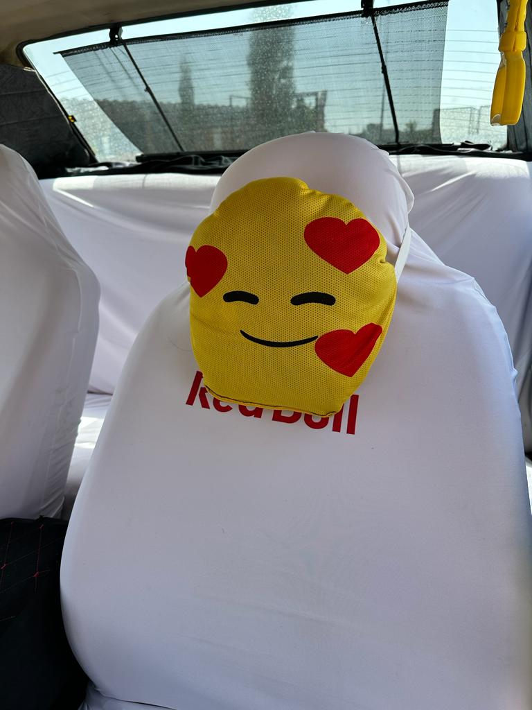 Emoji%20Oto%20Boyun%20Yastığı%20Kalp%20Yedi%20Sarı%20