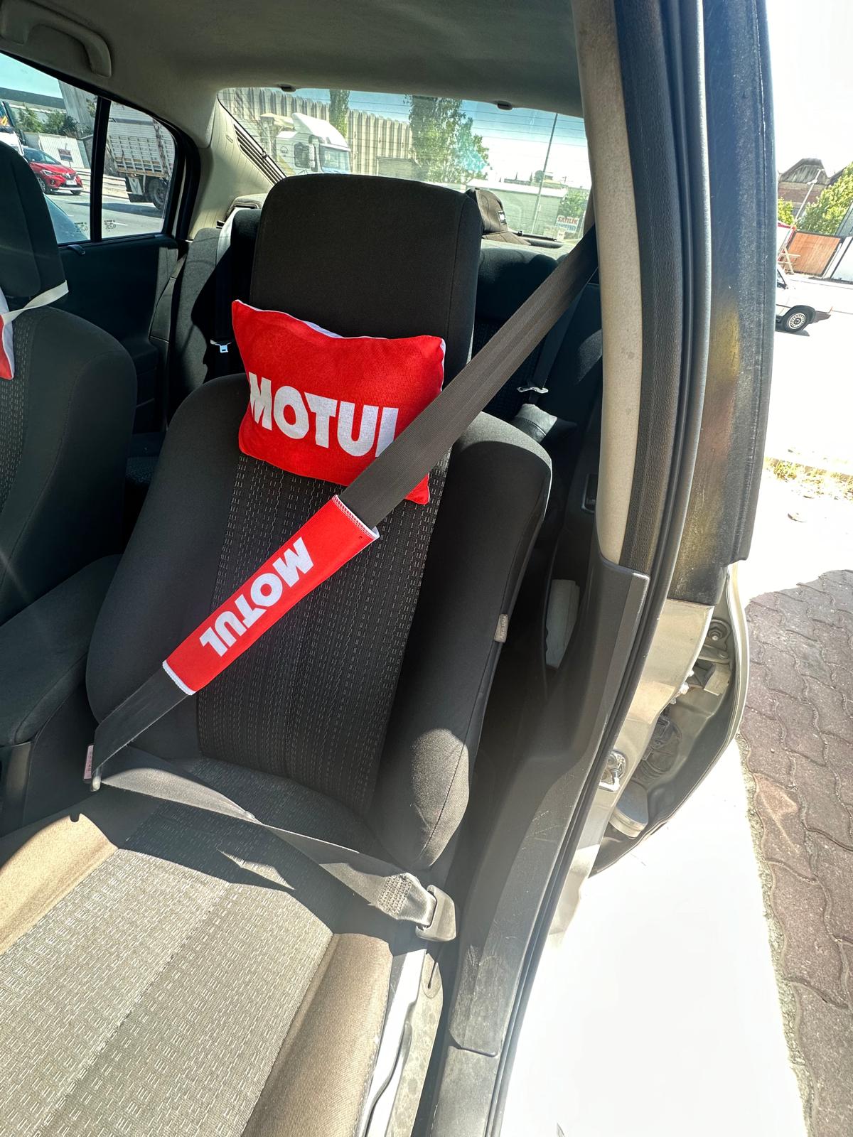 Motul%20Boyun%20Yastığı%20Emniyet%20Kemer%20Pedi%20Kırmızı