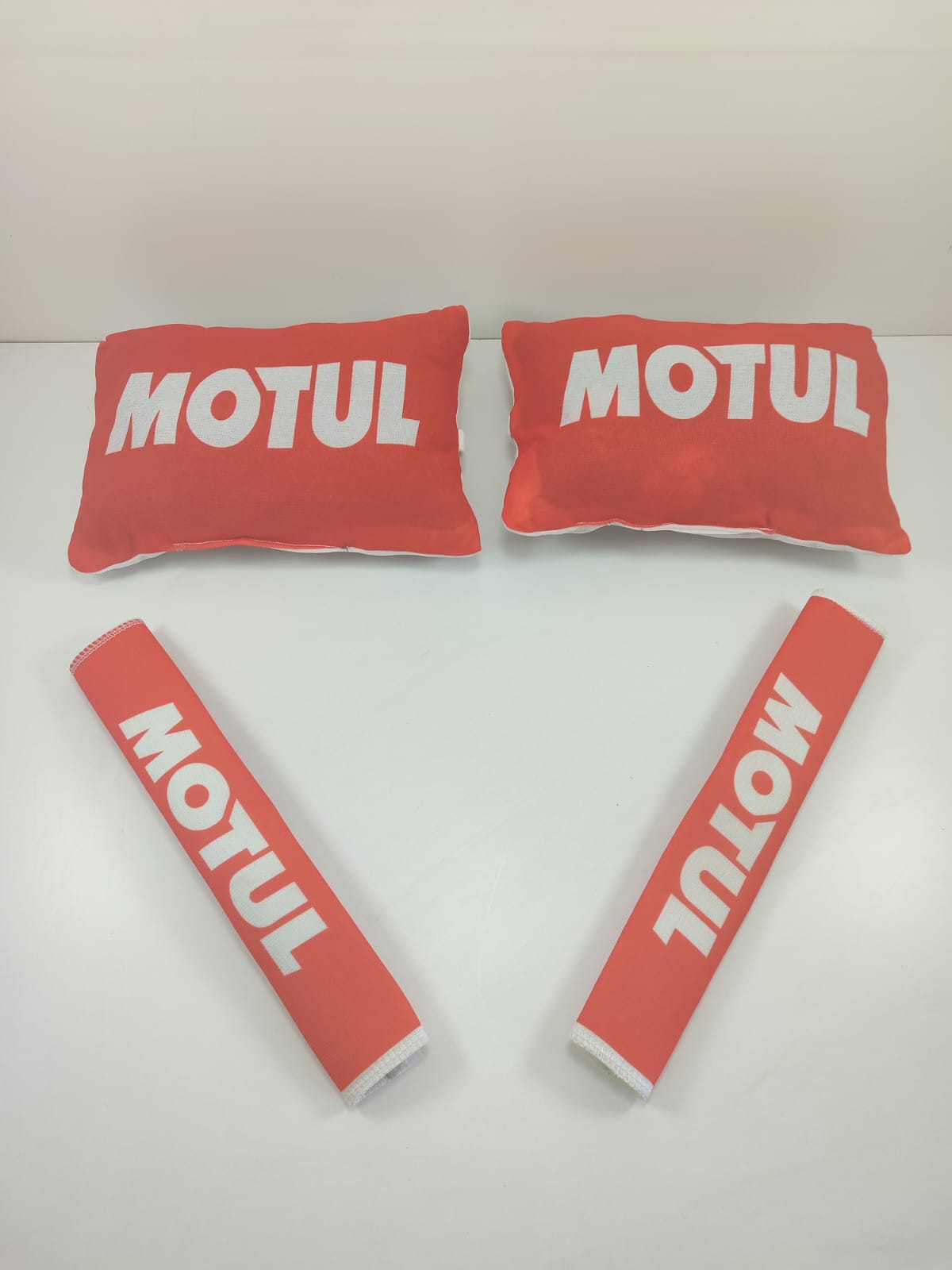 Motul%20Boyun%20Yastığı%20Emniyet%20Kemer%20Pedi%20Kırmızı