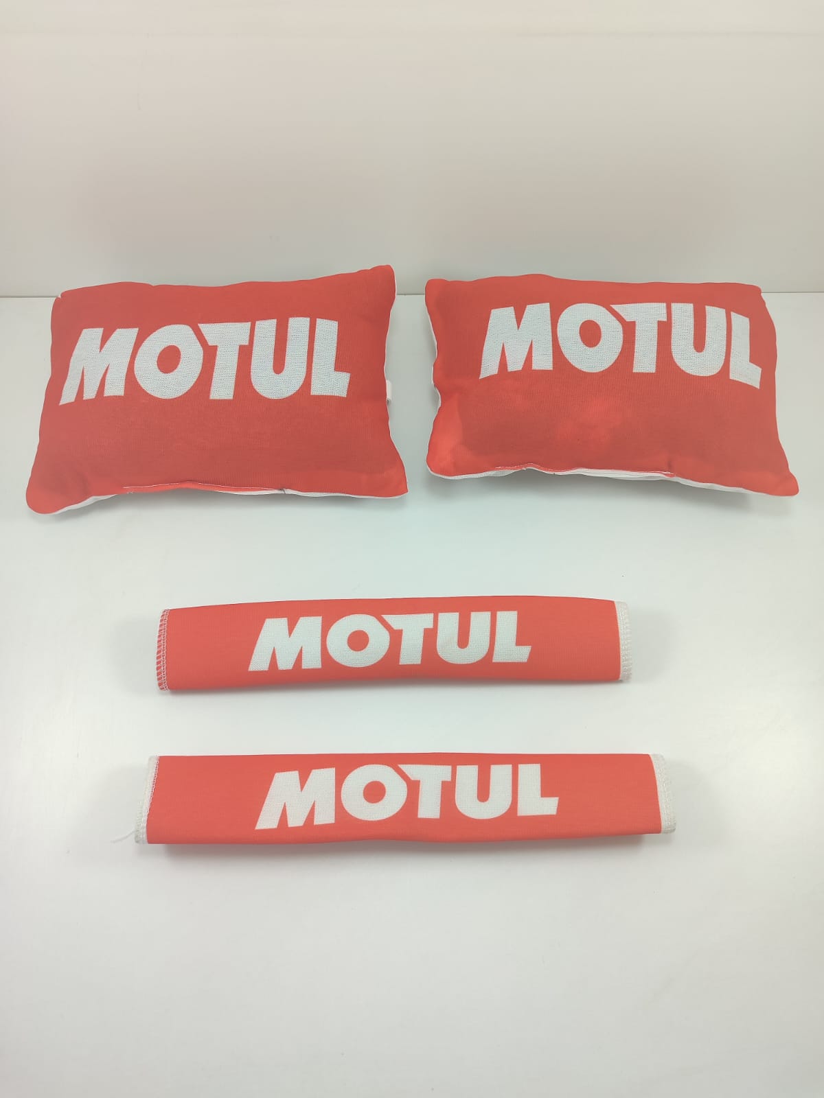 Motul%20Boyun%20Yastığı%20Emniyet%20Kemer%20Pedi%20Kırmızı